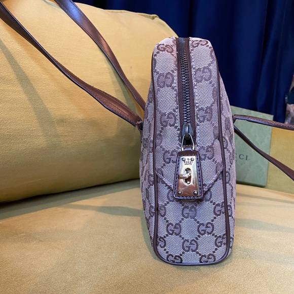 Gucci Monogram Tote Bag - Picture 2 of 12